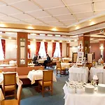 Weisses Ross Hotel 3*