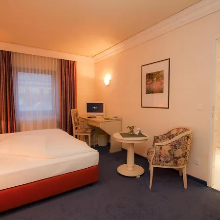 Weisses Ross ホテル