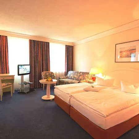 Hotel Weisses Ross 3*