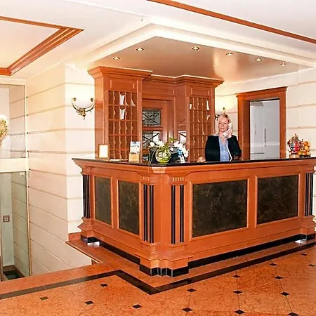 Hotel Weißes Roß 3*