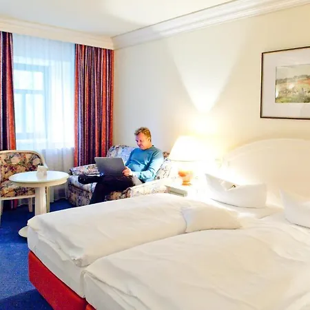 Weisses Ross Hotel 3*