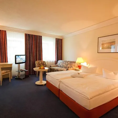 Weisses Ross ホテル 3*