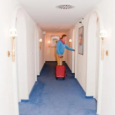 ホテル Weisses Ross マリエンベルク